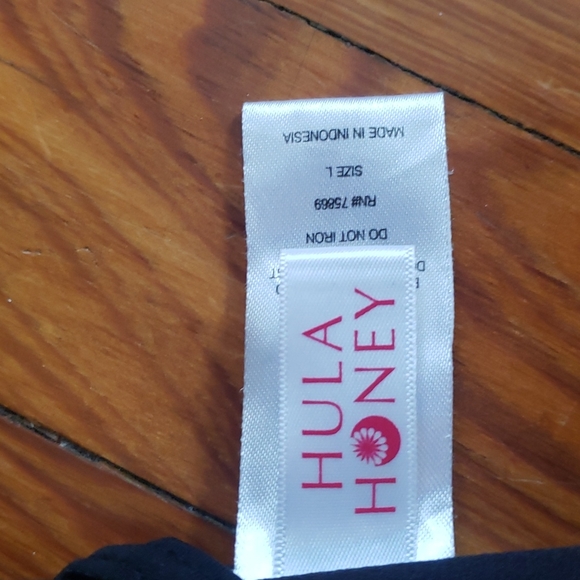 Hula Honey Black Lace Bikini Top- L - Picture 3 of 4